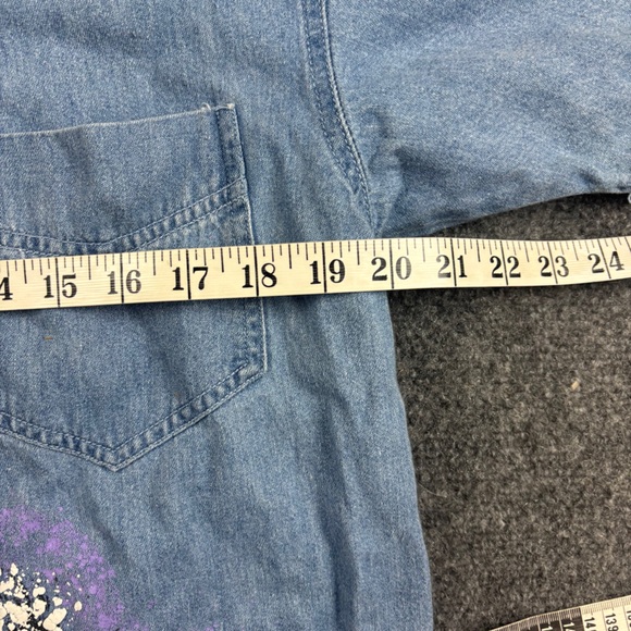 ARCTIC CAT Women’s Vintage Short Sleeve Button Up Denim graphic Shirt - Medium - Picture 6 of 6